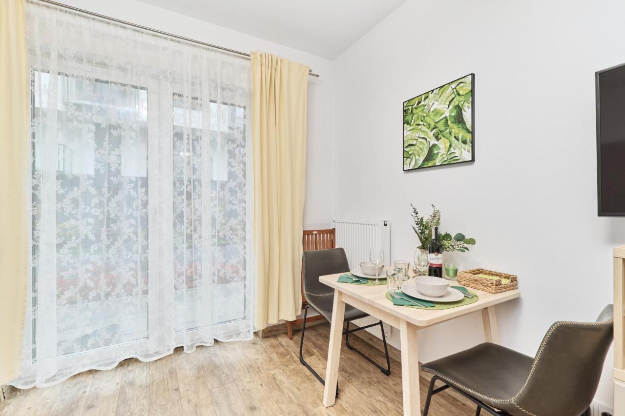 Riverside Apartments Na Grobli By Noclegi Renters Breslavia Esterno foto
