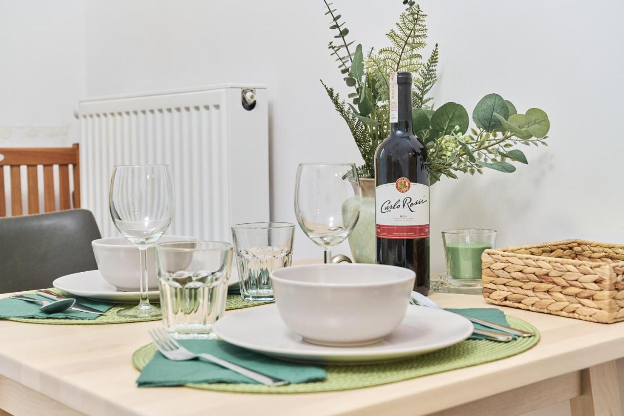 Riverside Apartments Na Grobli By Noclegi Renters Breslavia Esterno foto